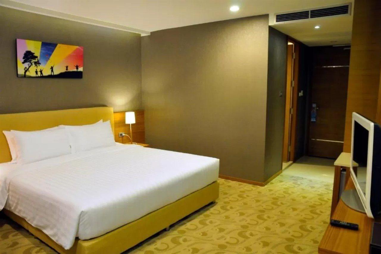 The Moonite Boutique Hotel Bangkok Kültér fotó