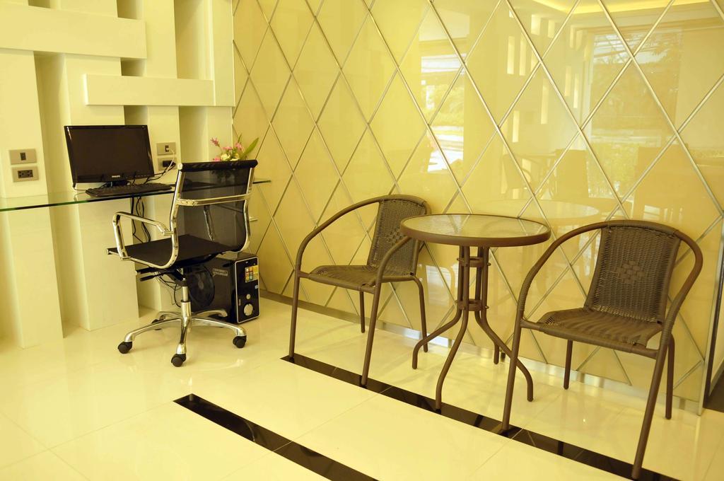 The Moonite Boutique Hotel Bangkok Kültér fotó