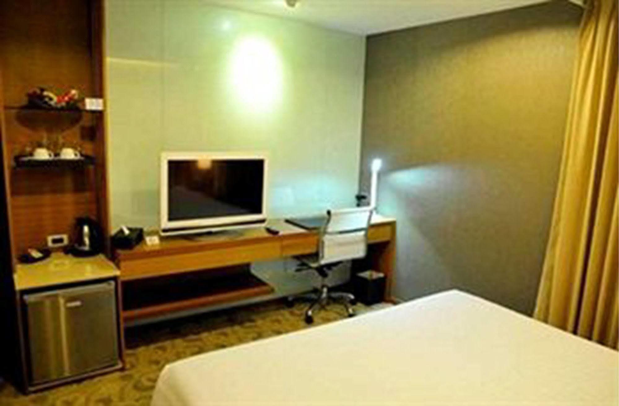 The Moonite Boutique Hotel Bangkok Kültér fotó