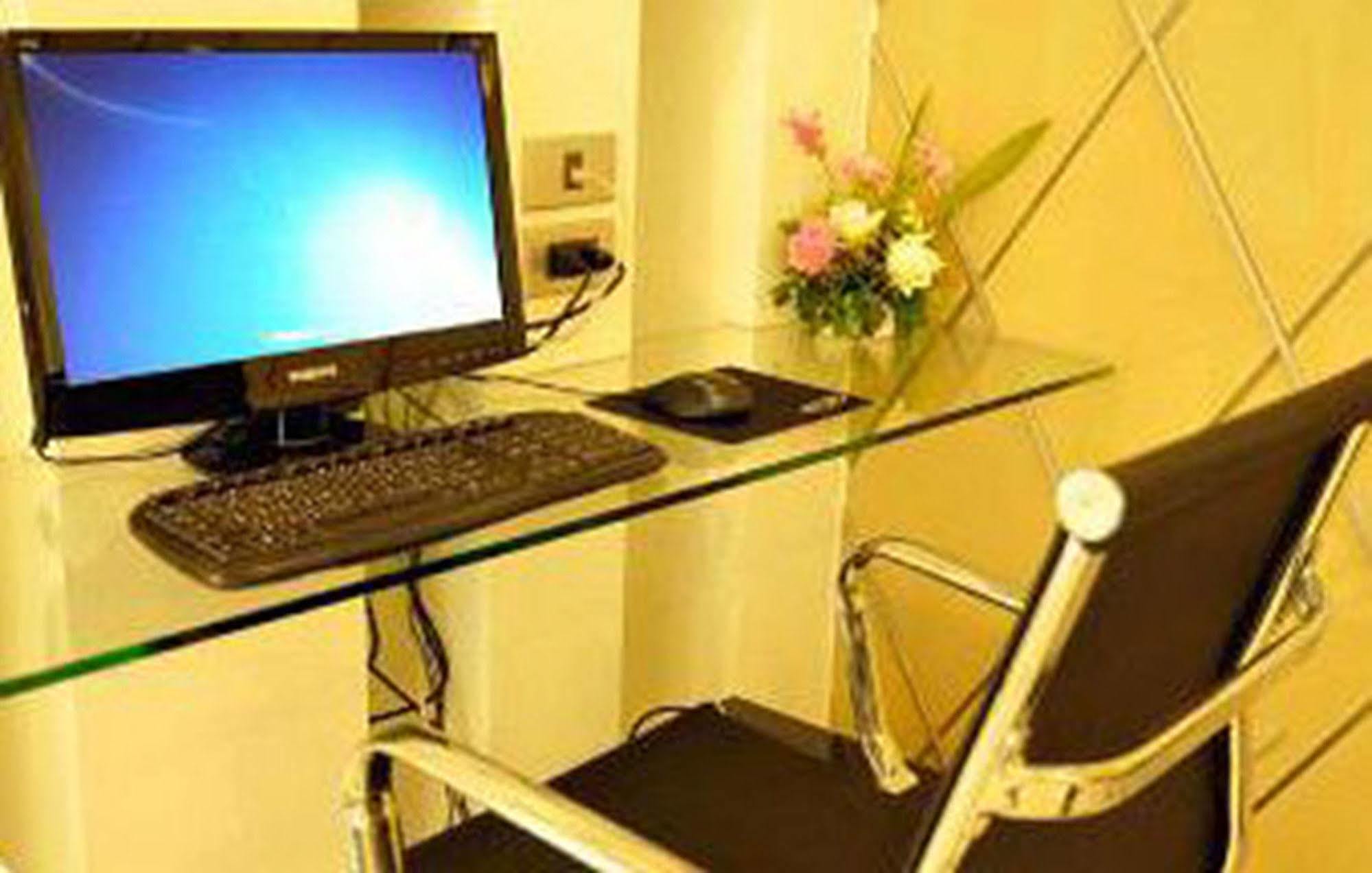 The Moonite Boutique Hotel Bangkok Kültér fotó