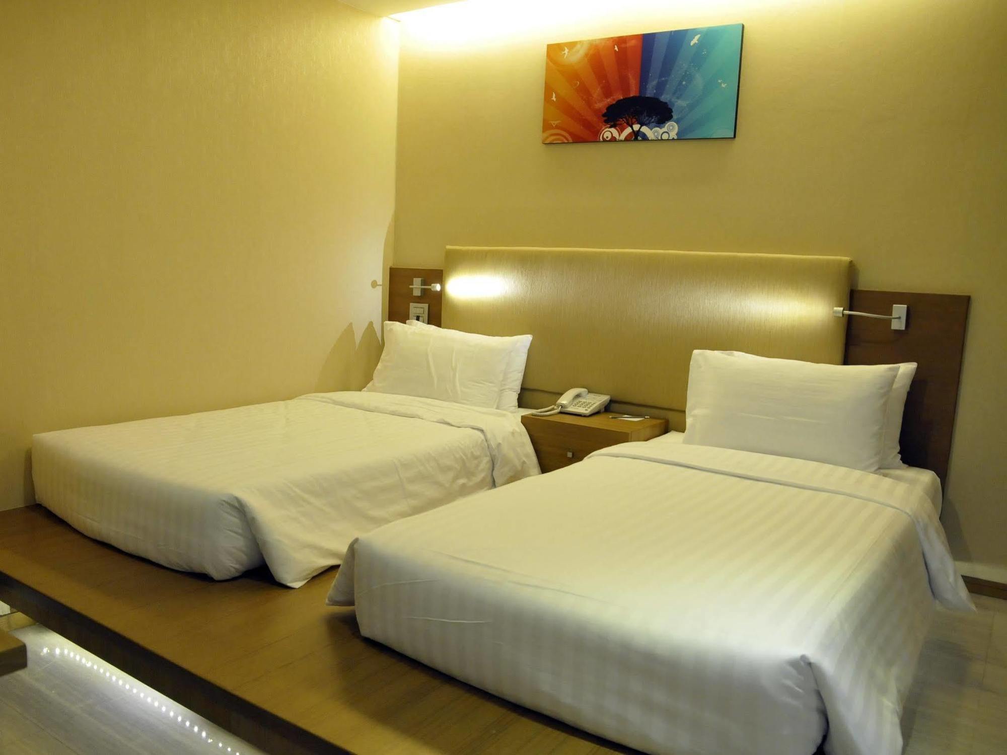 The Moonite Boutique Hotel Bangkok Kültér fotó